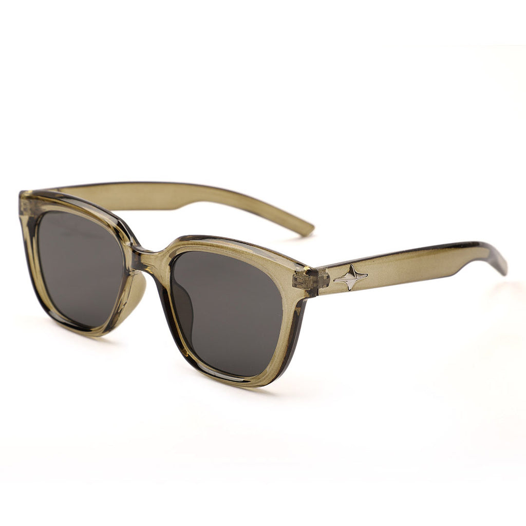 Timeless Wayfarer Rectangle Sunglasses